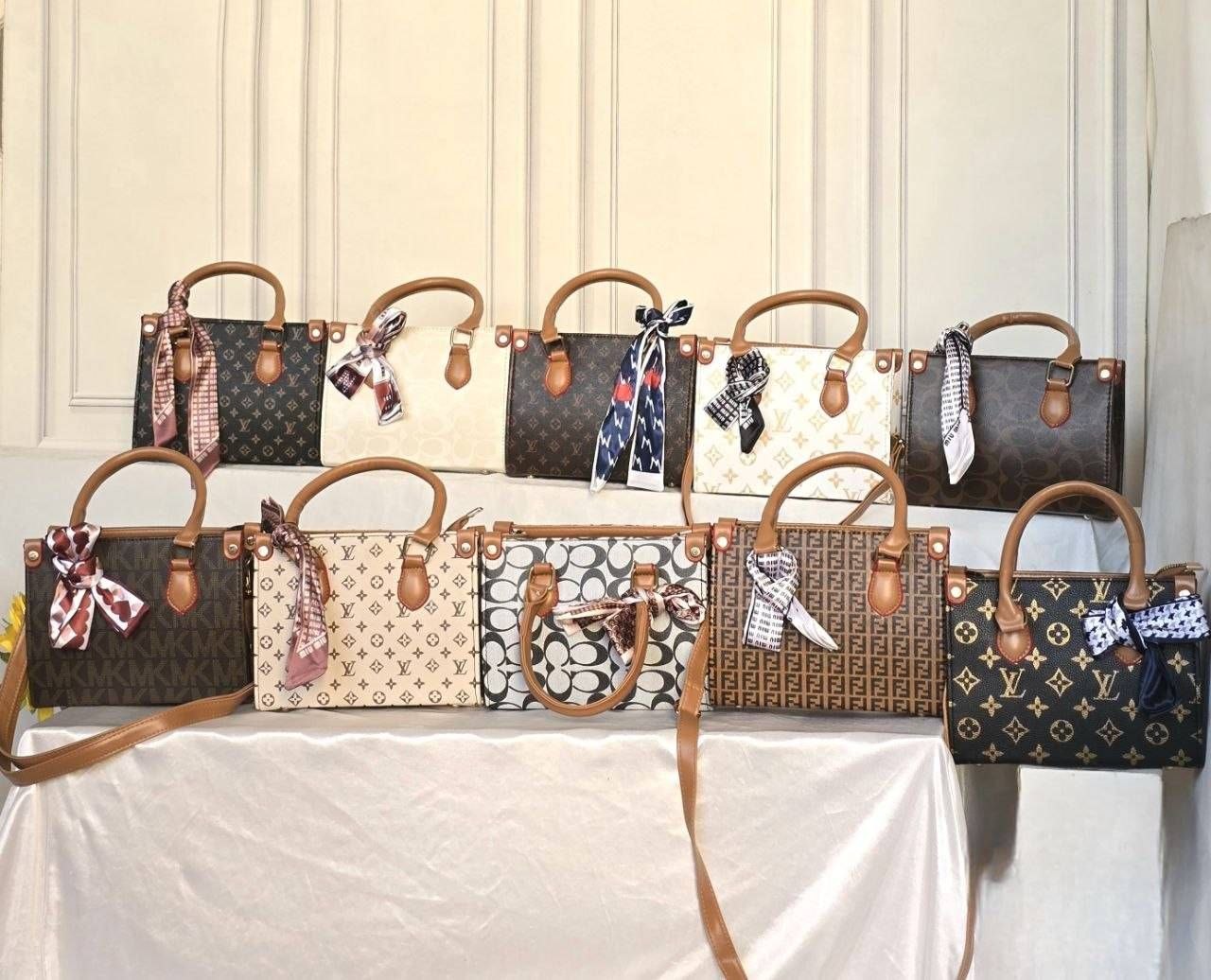 کیف زنانه مارک اسکارف دار