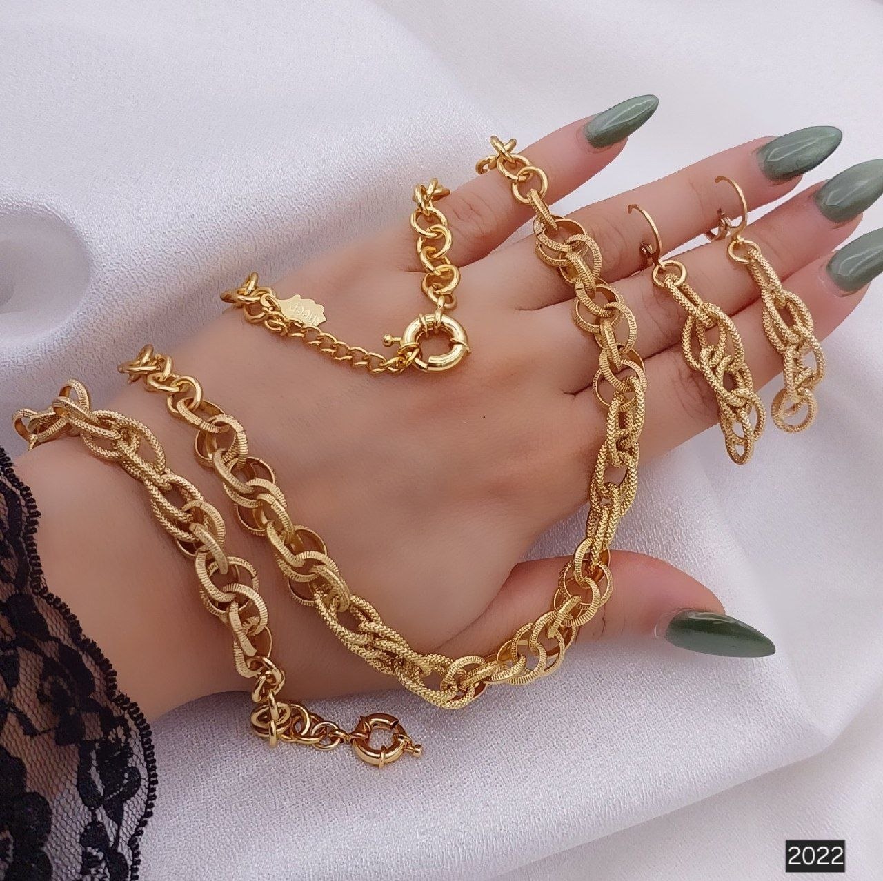 سرویس حلقه ای طرح طلا گردنبند،دستبند،گوشواره