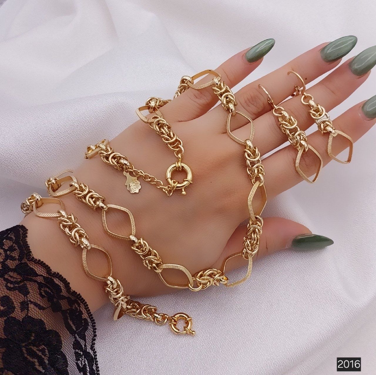 سرویس حلقه ای طرح طلا گردنبند،دستبند،گوشواره