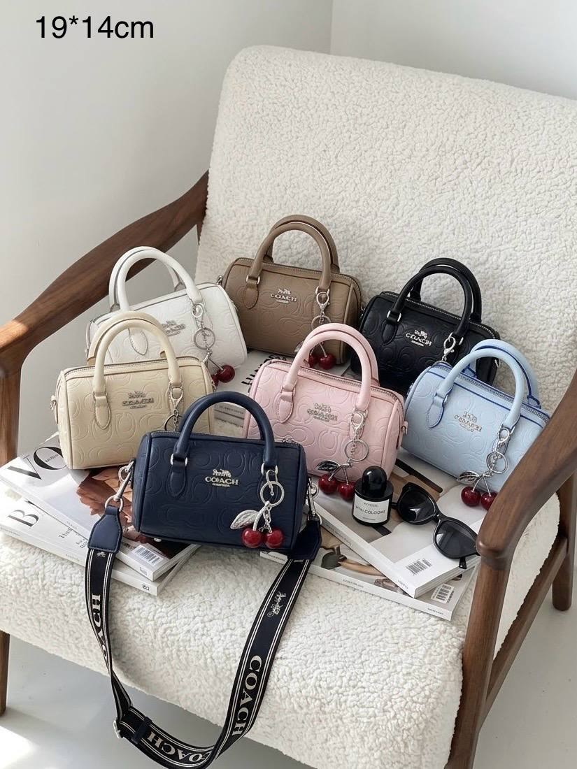 کیف آویز دار کوچ